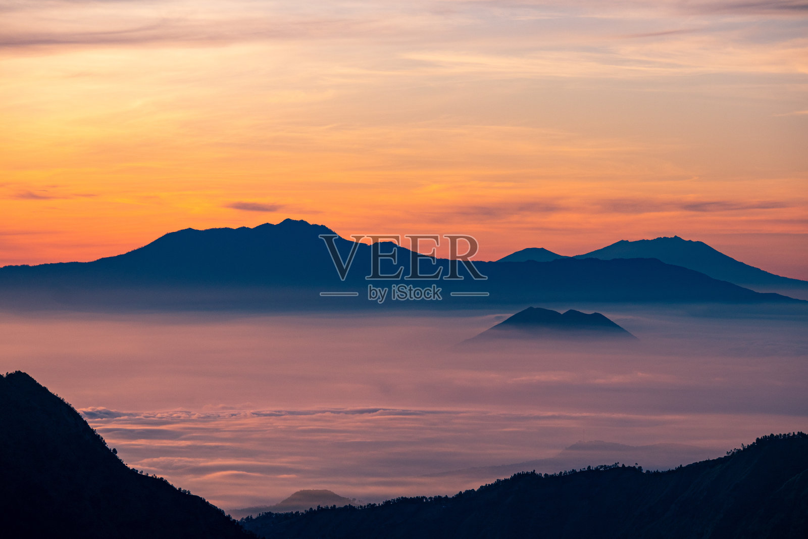 布罗莫腾格尔塞梅鲁火山照片摄影图片