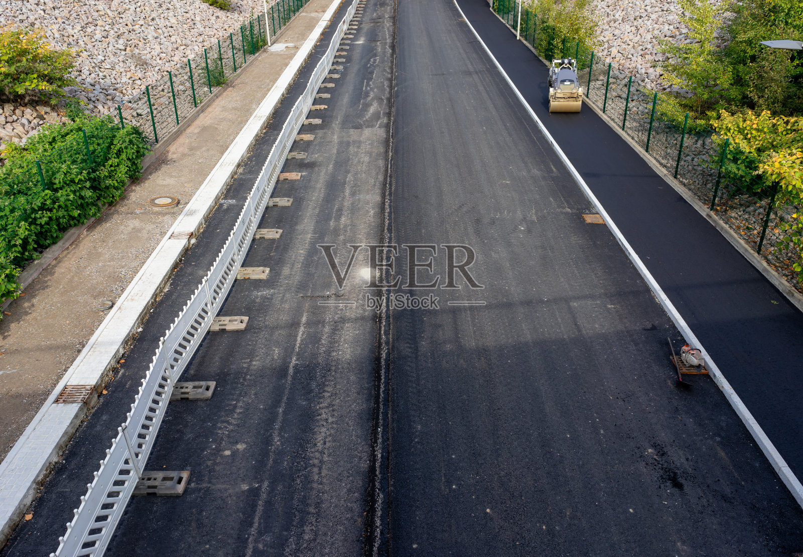 街道上的新沥青路面照片摄影图片