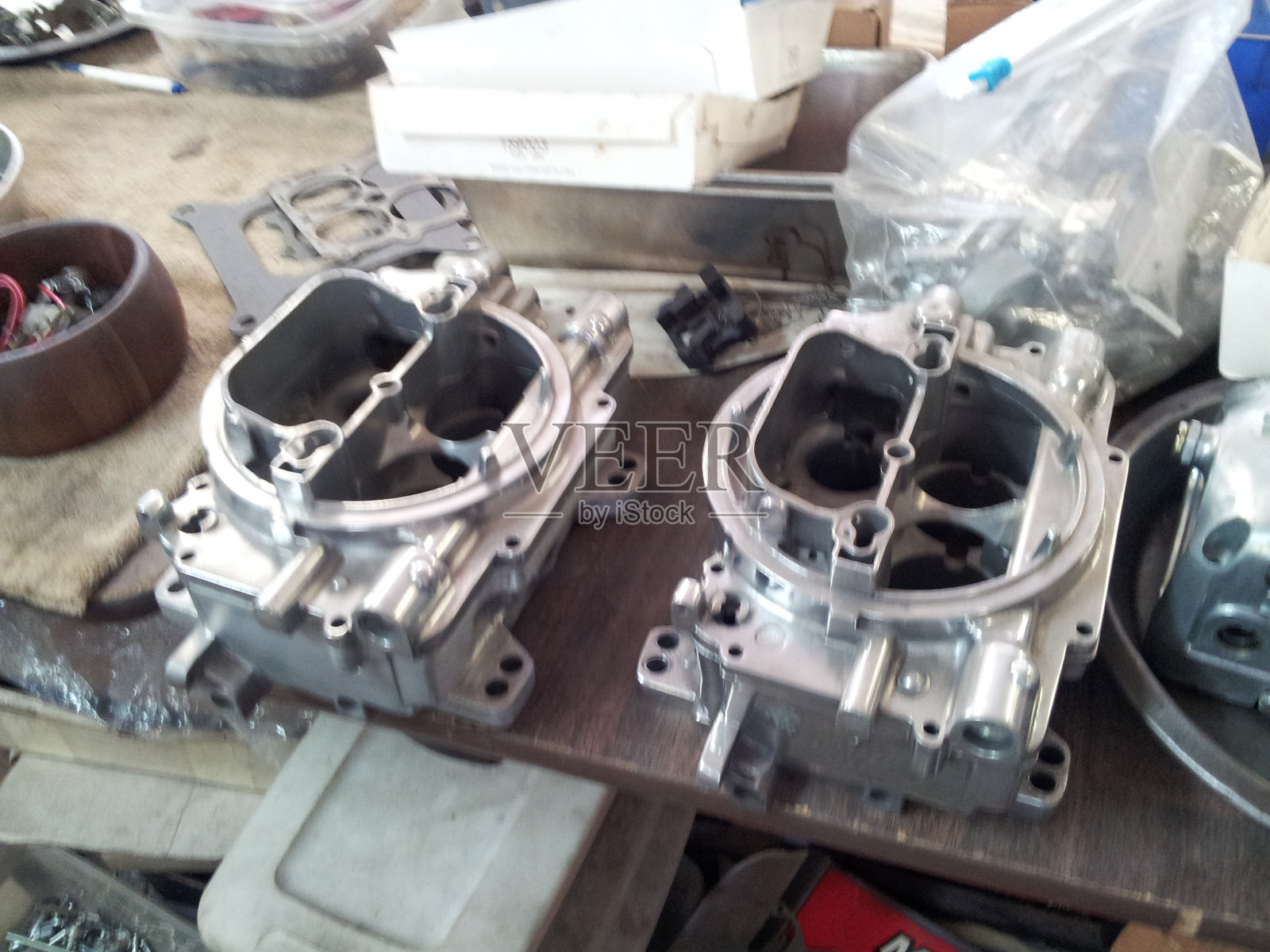 化油器二四缸照片摄影图片