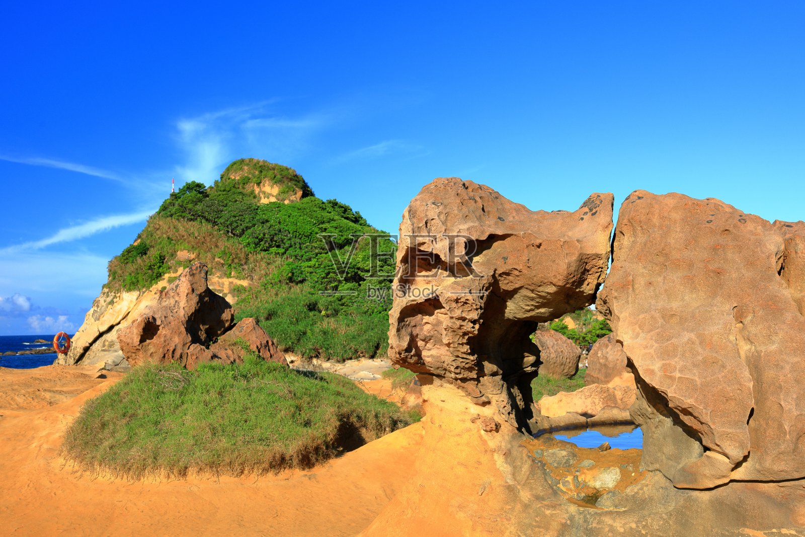 野柳地质公园的天然岩层，最著名的奇观之一照片摄影图片