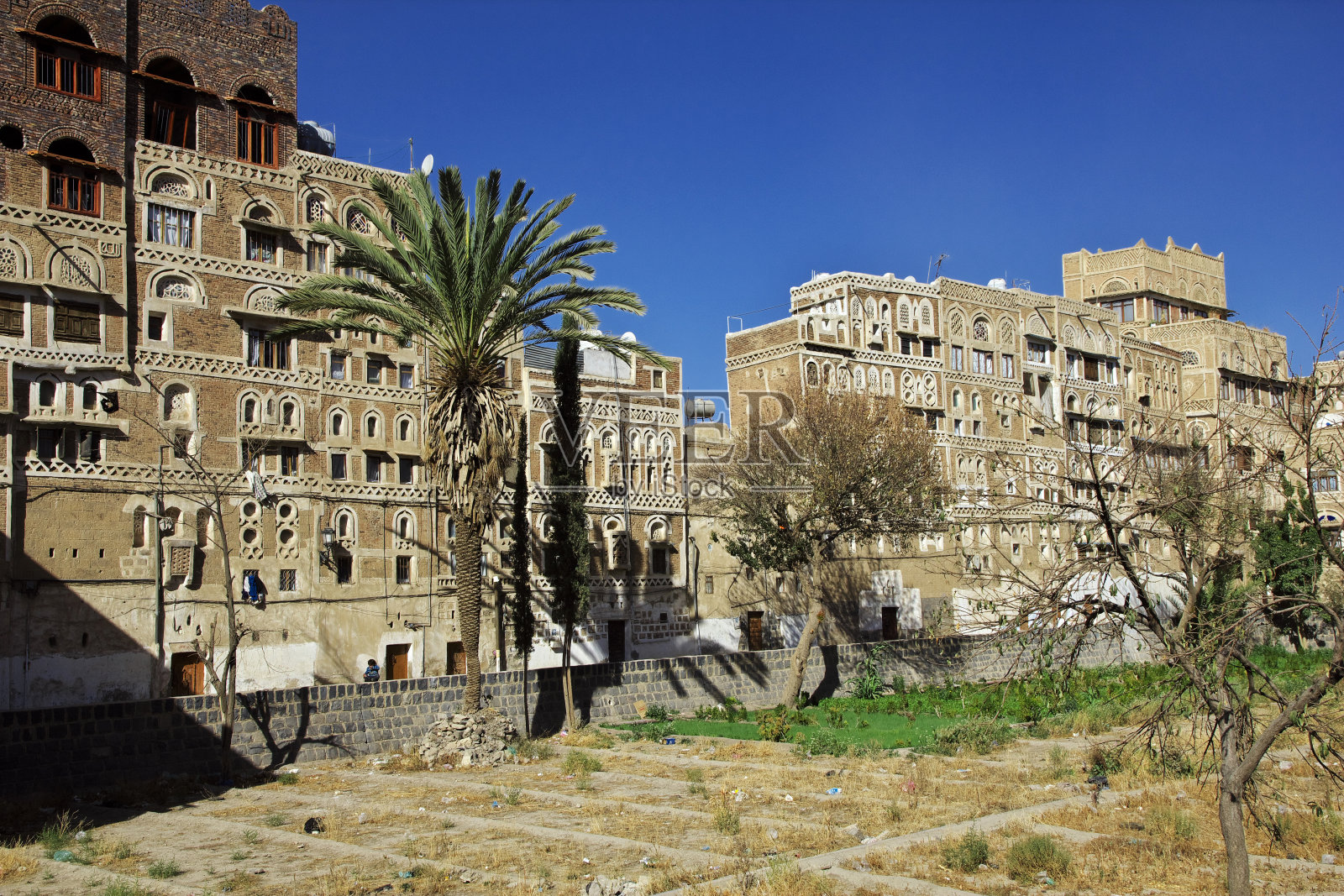 也门萨那的复古房屋照片摄影图片