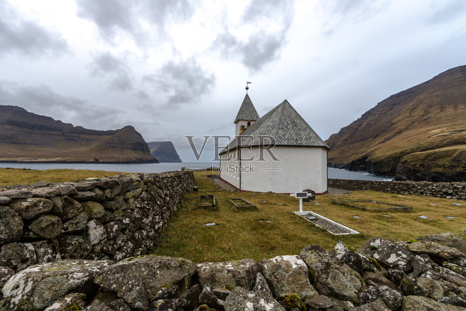 法罗群岛及其引人注目的风景照片摄影图片