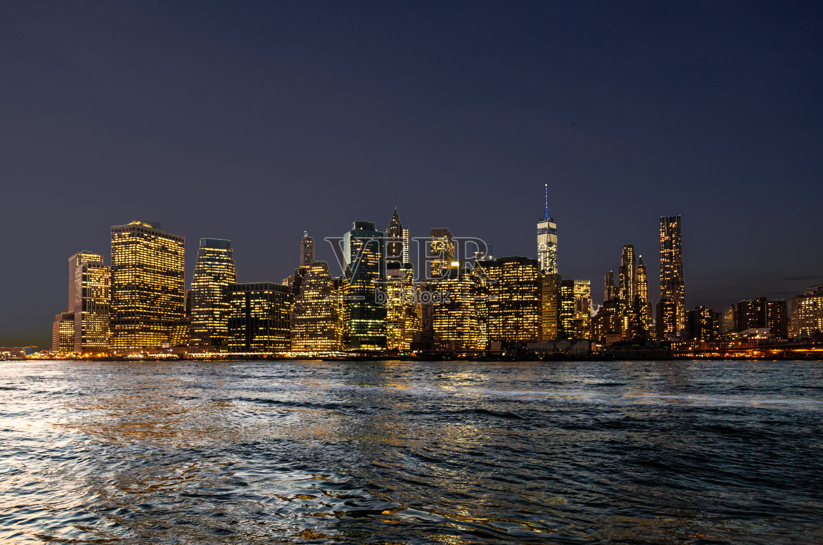 夜晚的曼哈顿海滨照片摄影图片