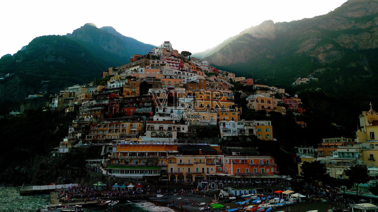波西塔诺全景:悬崖边的美丽在阿马尔菲海岸照片摄影图片