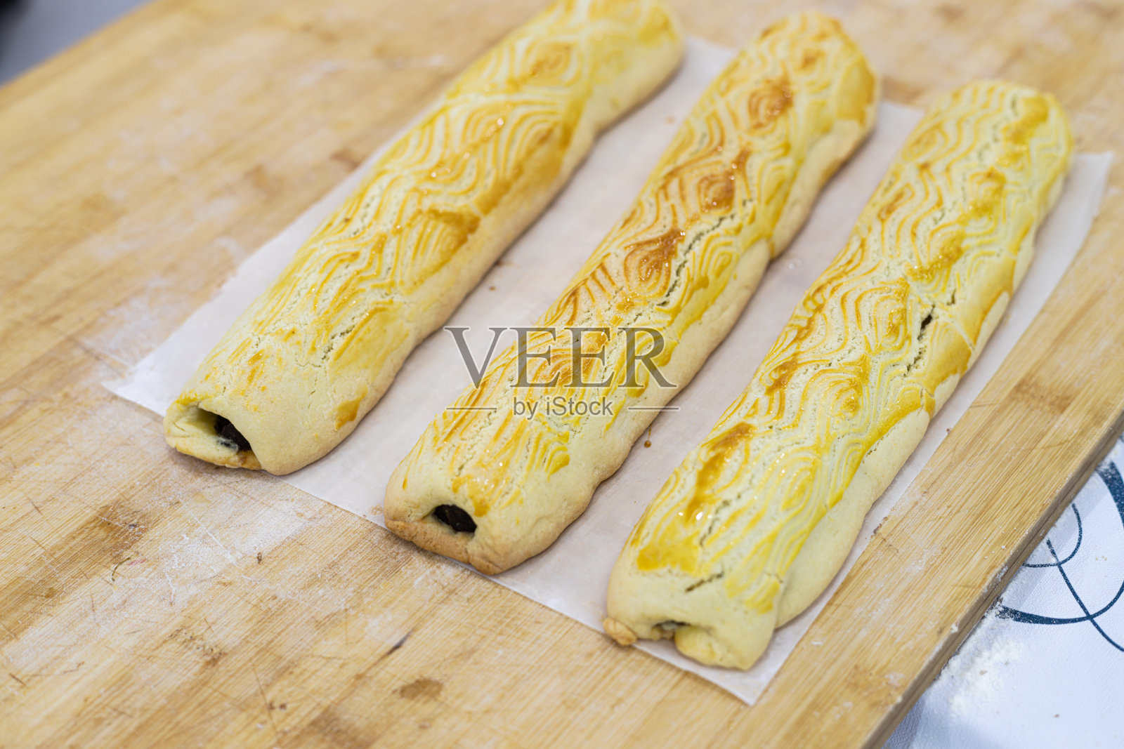 中式糕点:自制红豆糕照片摄影图片