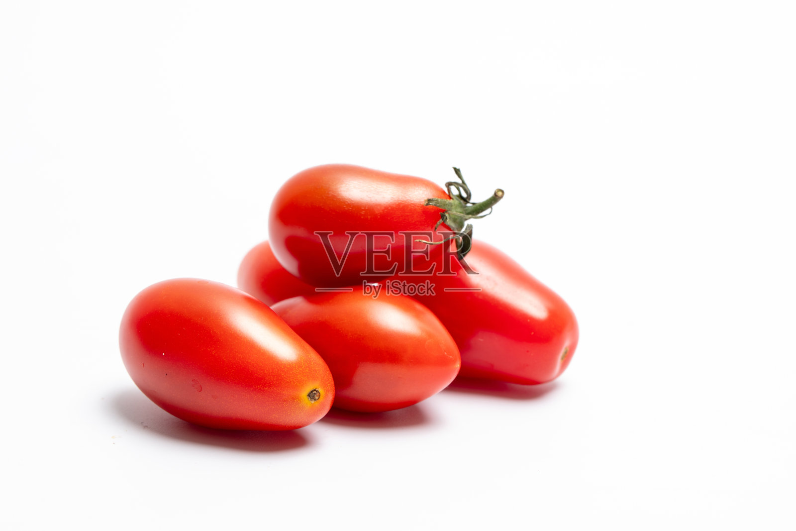 白色背景的樱桃番茄工作室摄影照片摄影图片