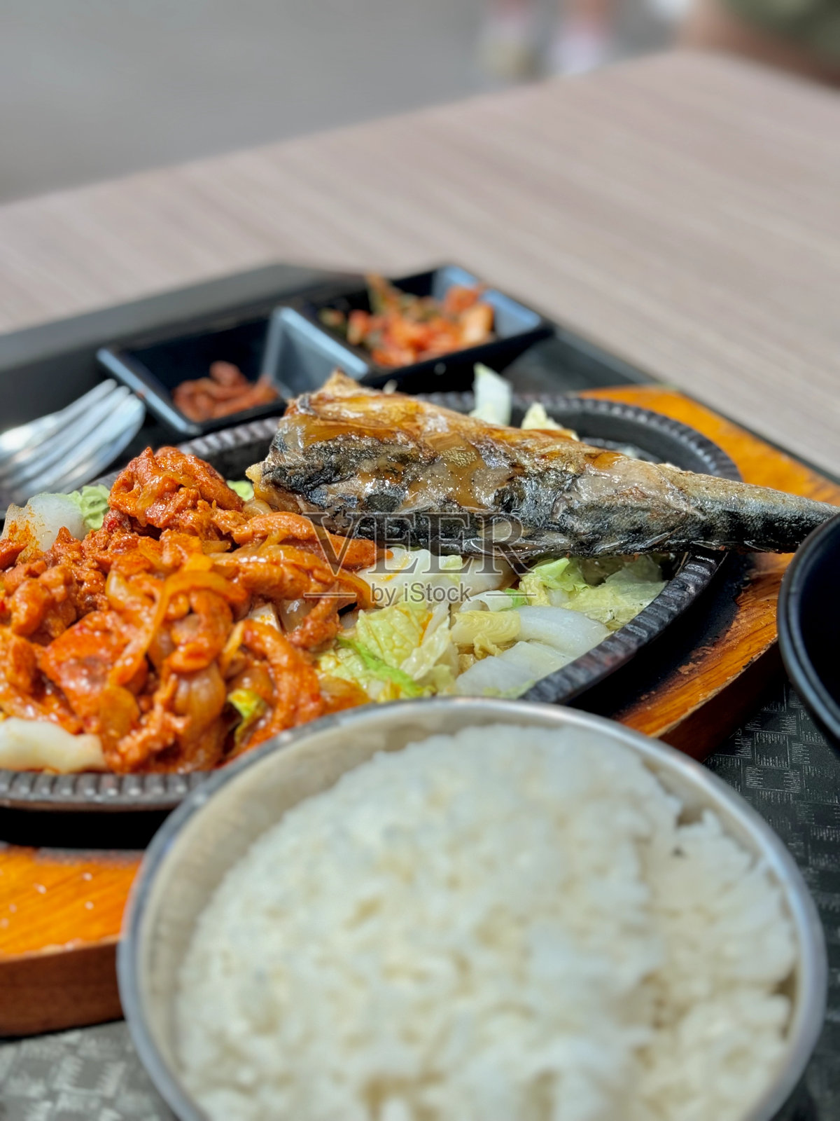 韩式午餐照片摄影图片