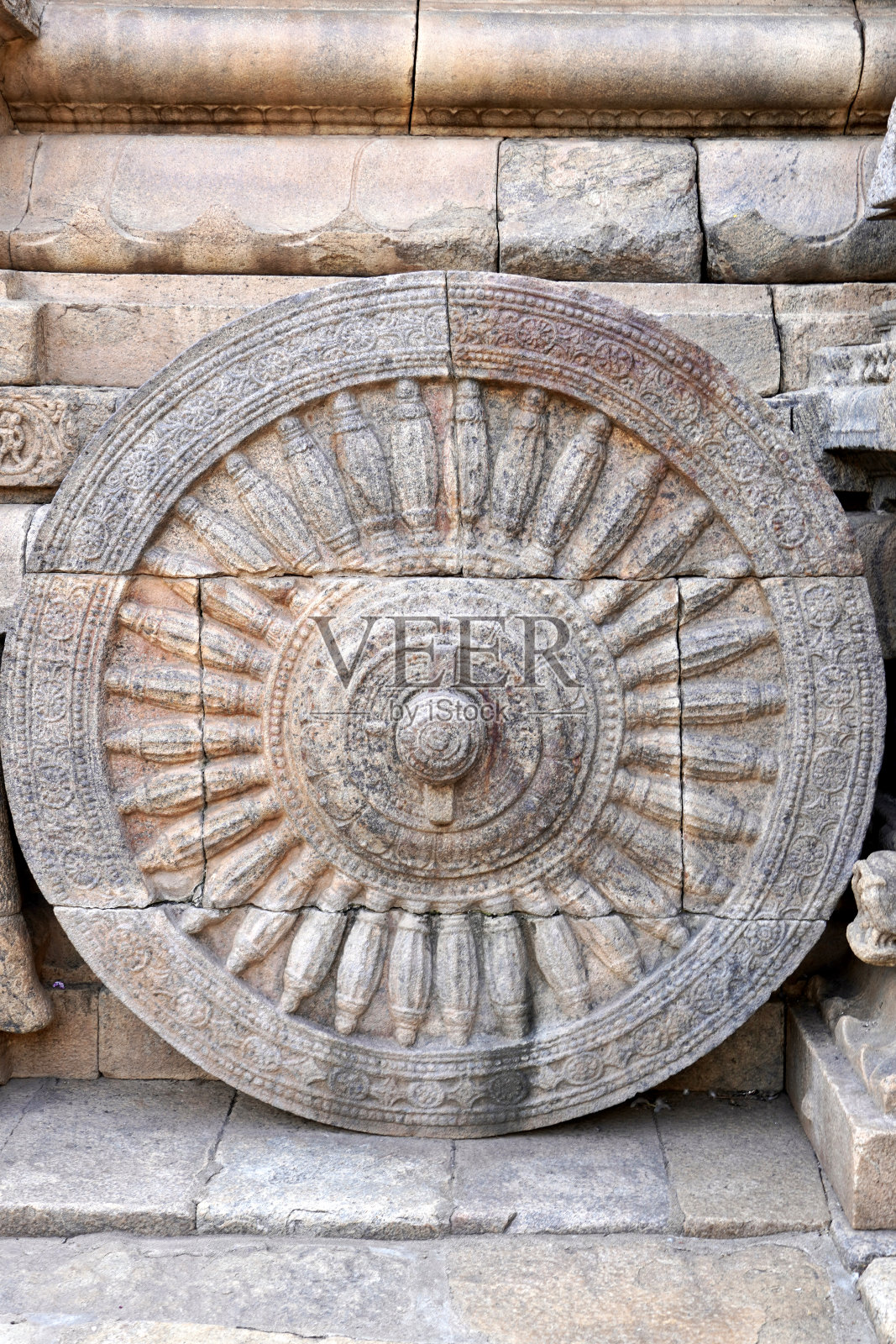 印度寺庙里的轮辐结构。照片摄影图片