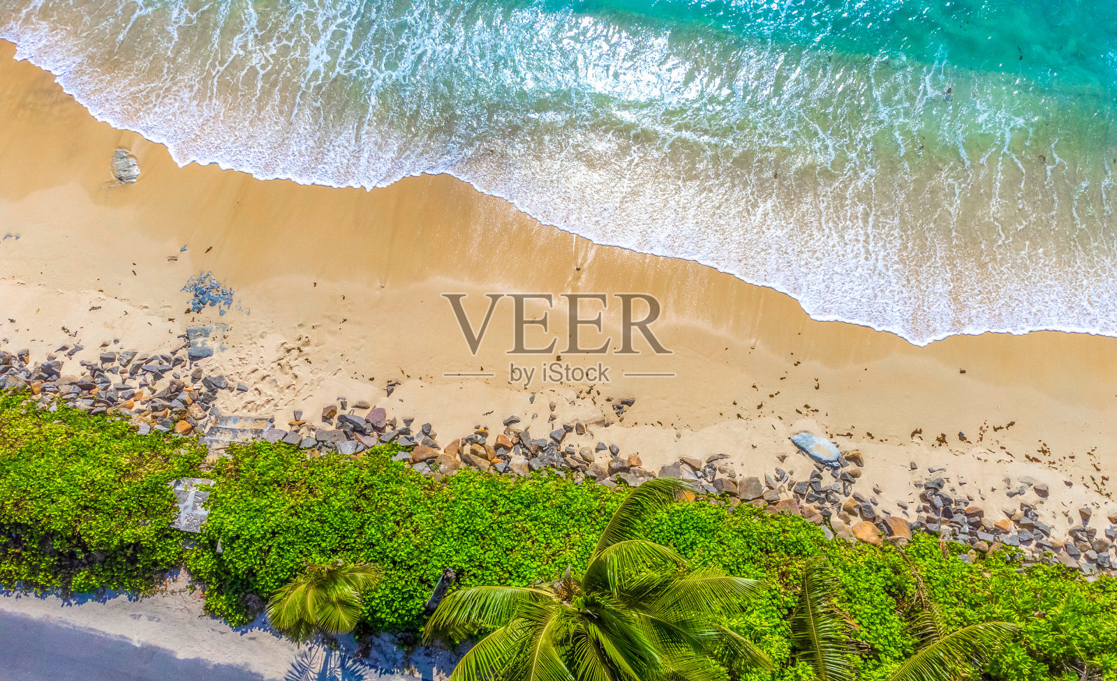 马埃岛Anse Takamaka海滩鸟瞰图照片摄影图片