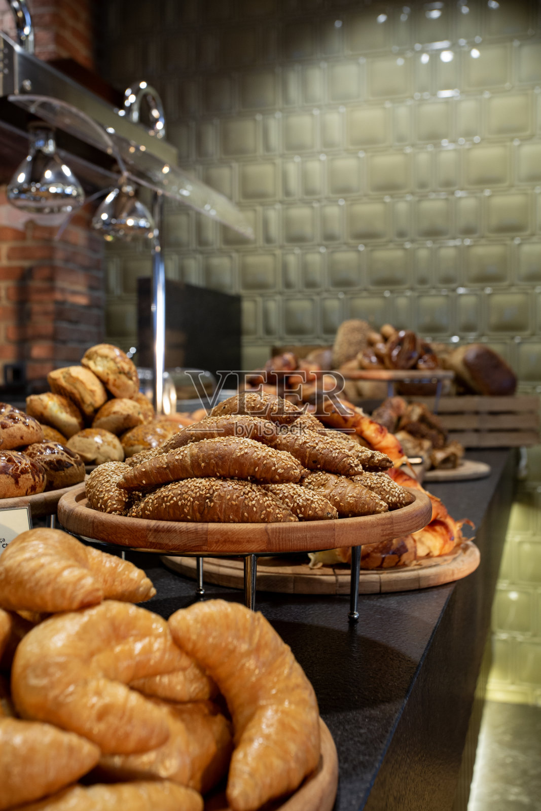 土耳其传统美食早餐文化烘焙产品。照片摄影图片