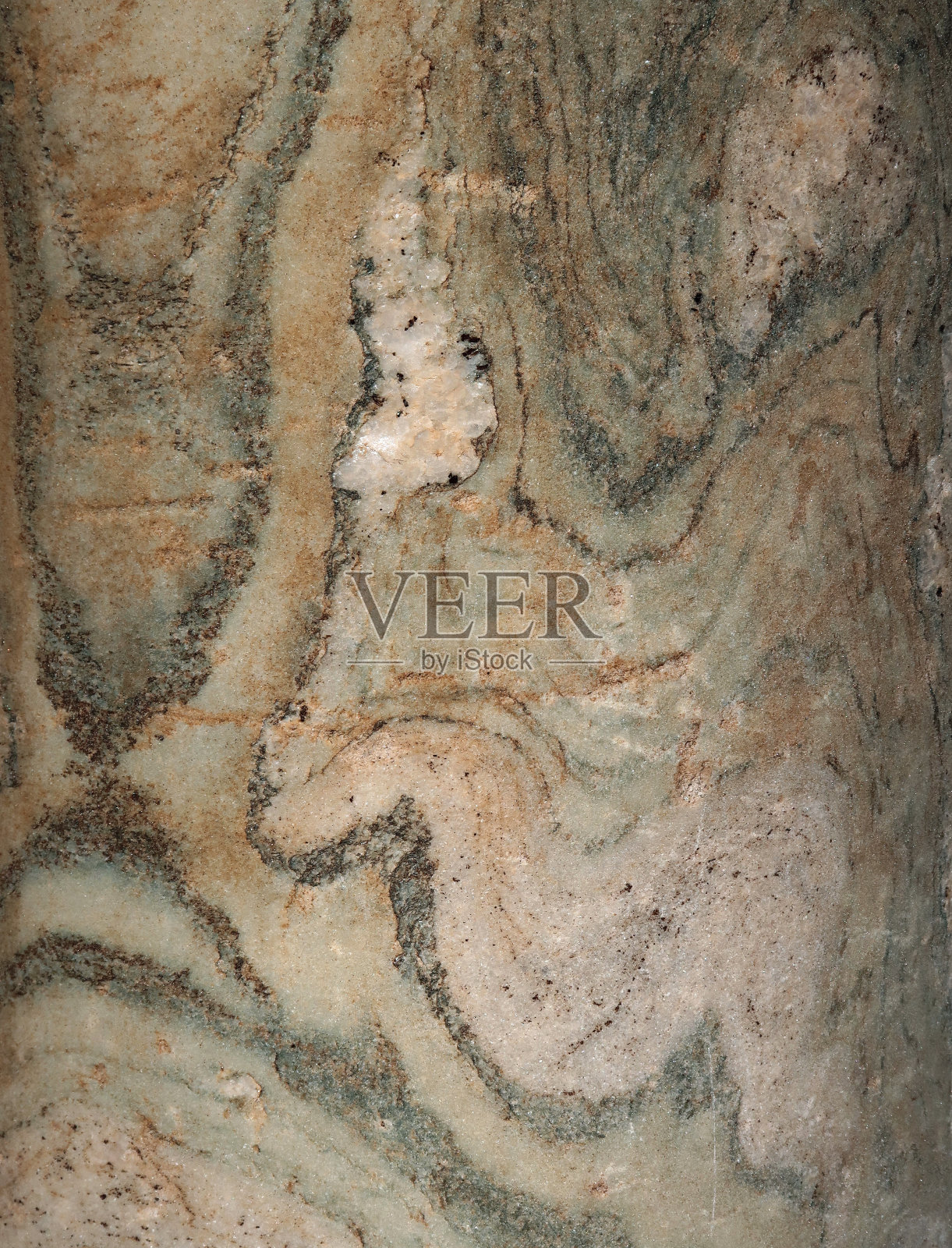 天然大理石岩石。切割和抛光，但风化。天然大理石纹抽象图案照片摄影图片