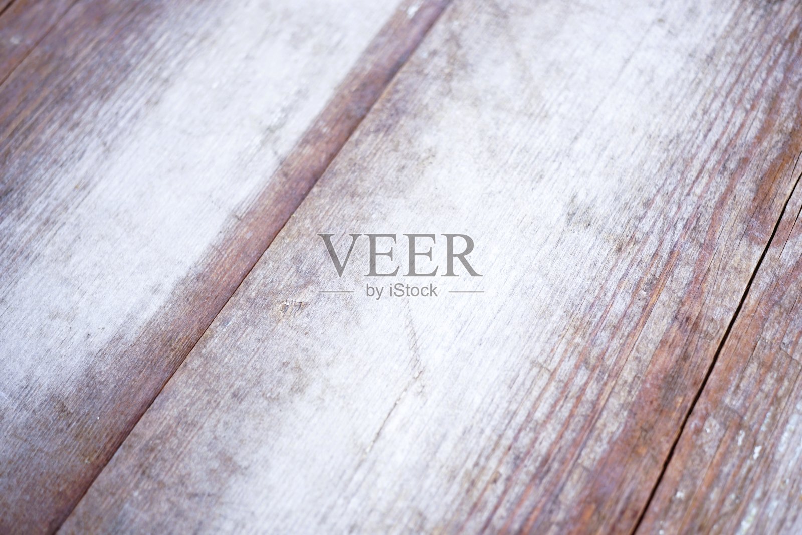 旧的乡村风化的木制背景在潮湿的棕色照片摄影图片