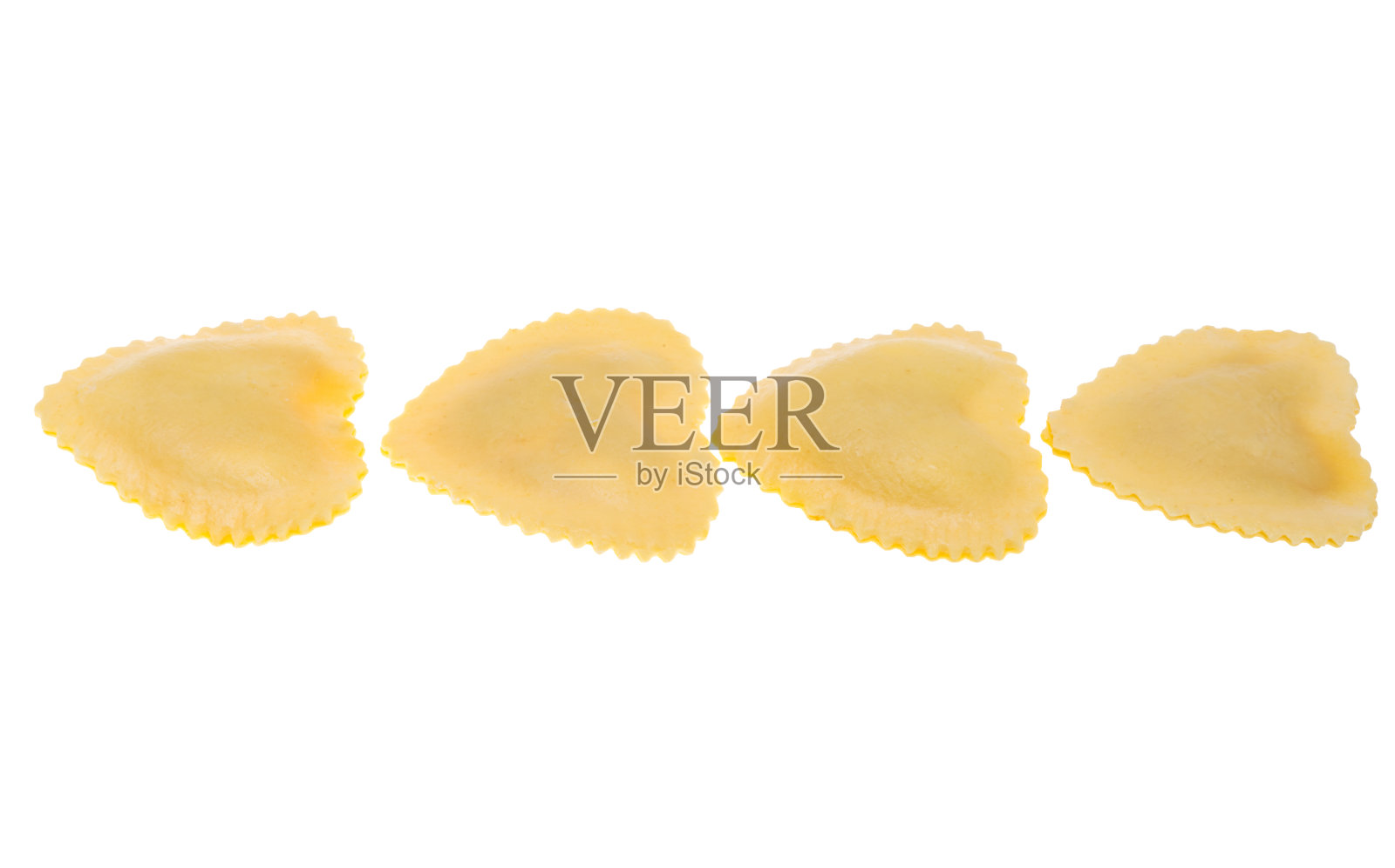 意大利馄饨与心脏分离照片摄影图片