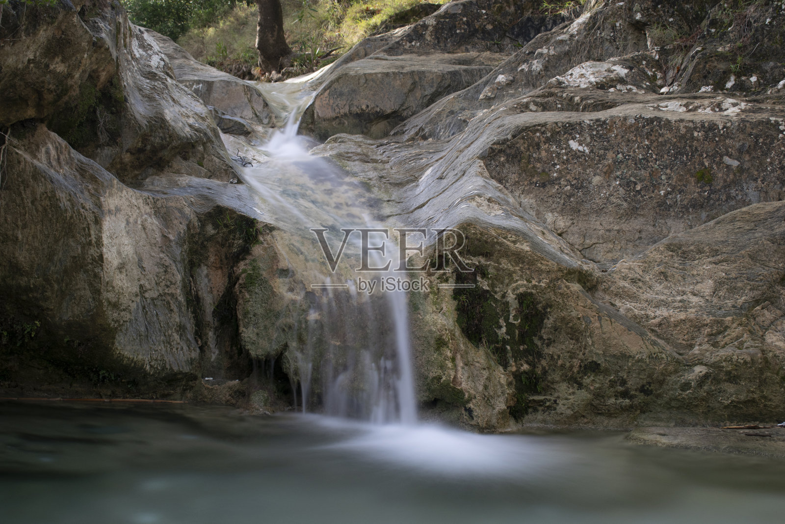 小的水下降照片摄影图片