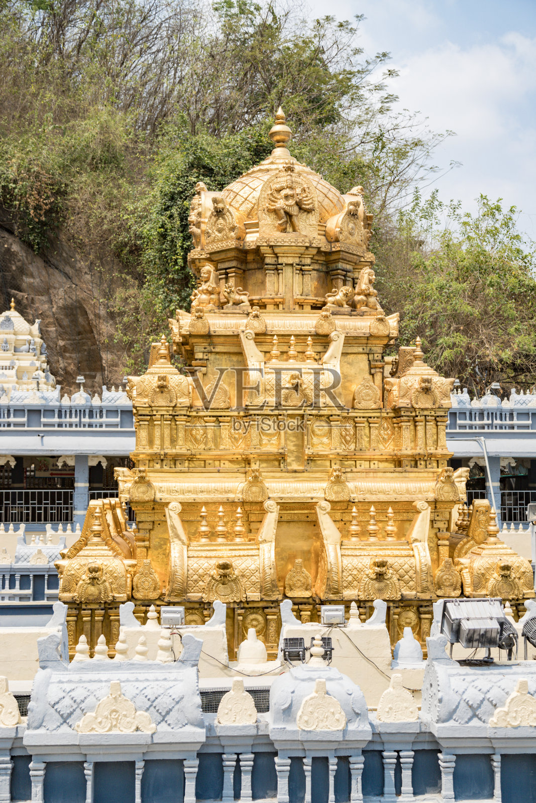 Kanaka durga ammavari金庙。在vijayawada的Krishna Lanka Karakatta照片摄影图片