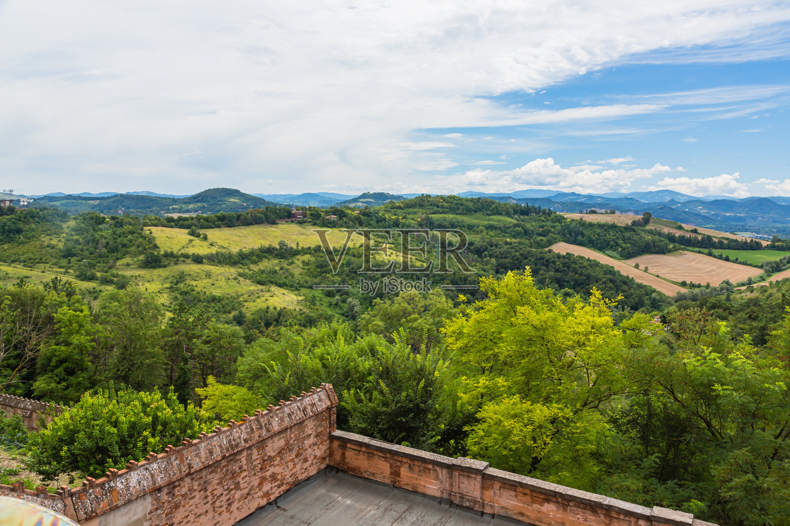 意大利博洛尼亚郊区的风景照片摄影图片