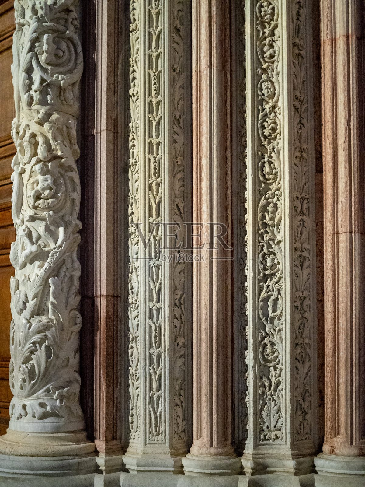 锡耶纳大教堂门口细节照片摄影图片