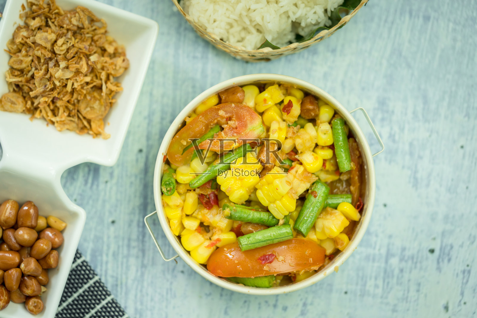 辣木瓜玉米沙拉照片摄影图片