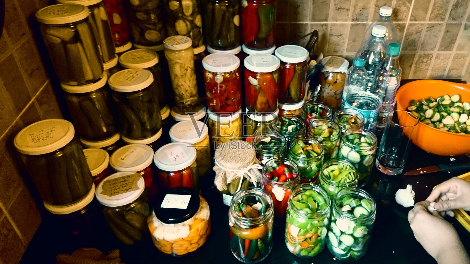 腌制黄瓜照片摄影图片