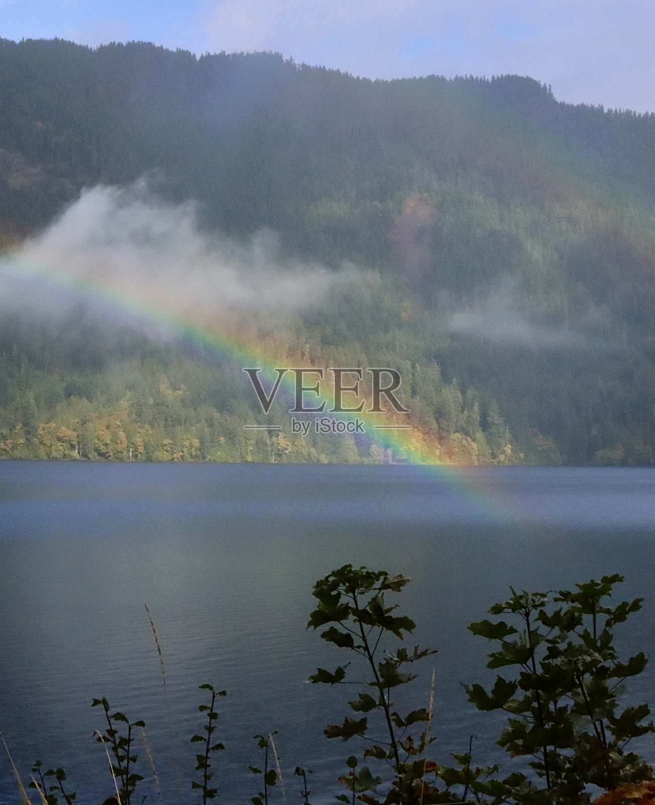 月牙湖彩虹照片摄影图片