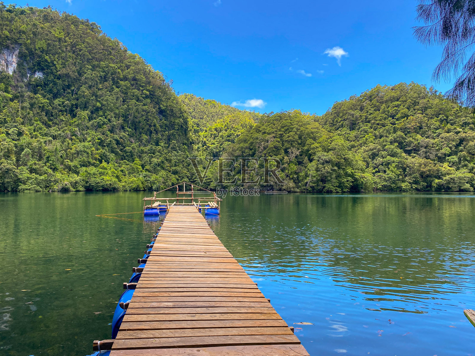 索霍顿湾的提提坎泻湖。菲律宾。照片摄影图片