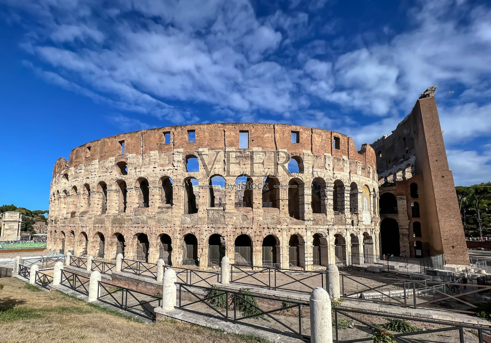 罗马斗兽场是意大利罗马著名的历史地标照片摄影图片