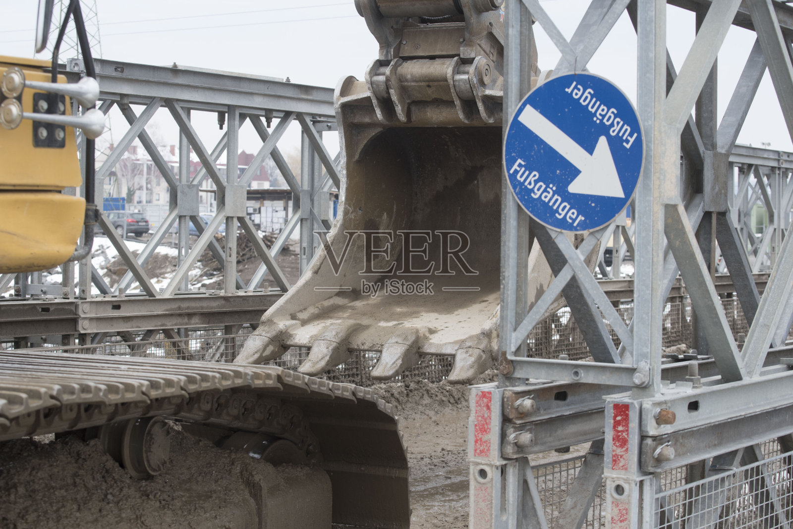 建筑工地上的挖掘机照片摄影图片