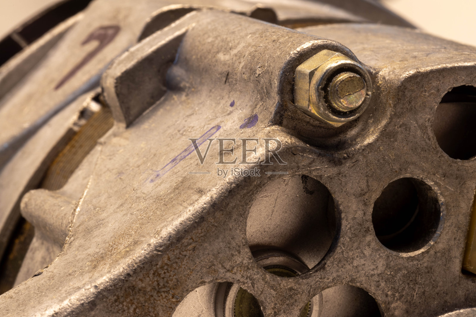 交流发电机，发电机，部分车辆驱动单元，铝铸件，宏观，特写照片摄影图片