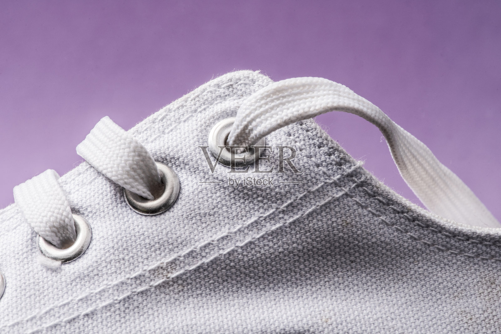 时髦的帆布鞋照片摄影图片