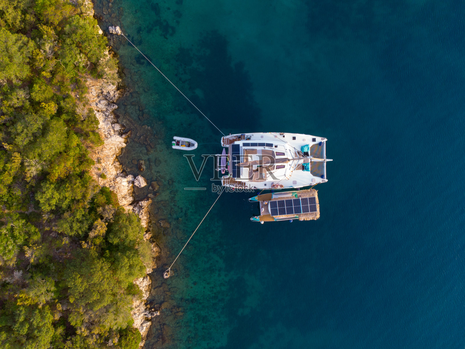 行上岸照片摄影图片