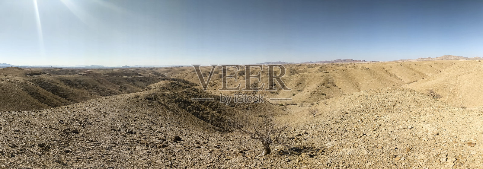 纳米比亚纳米布-瑙克洛夫特国家公园山顶的岩石地形全景照片摄影图片