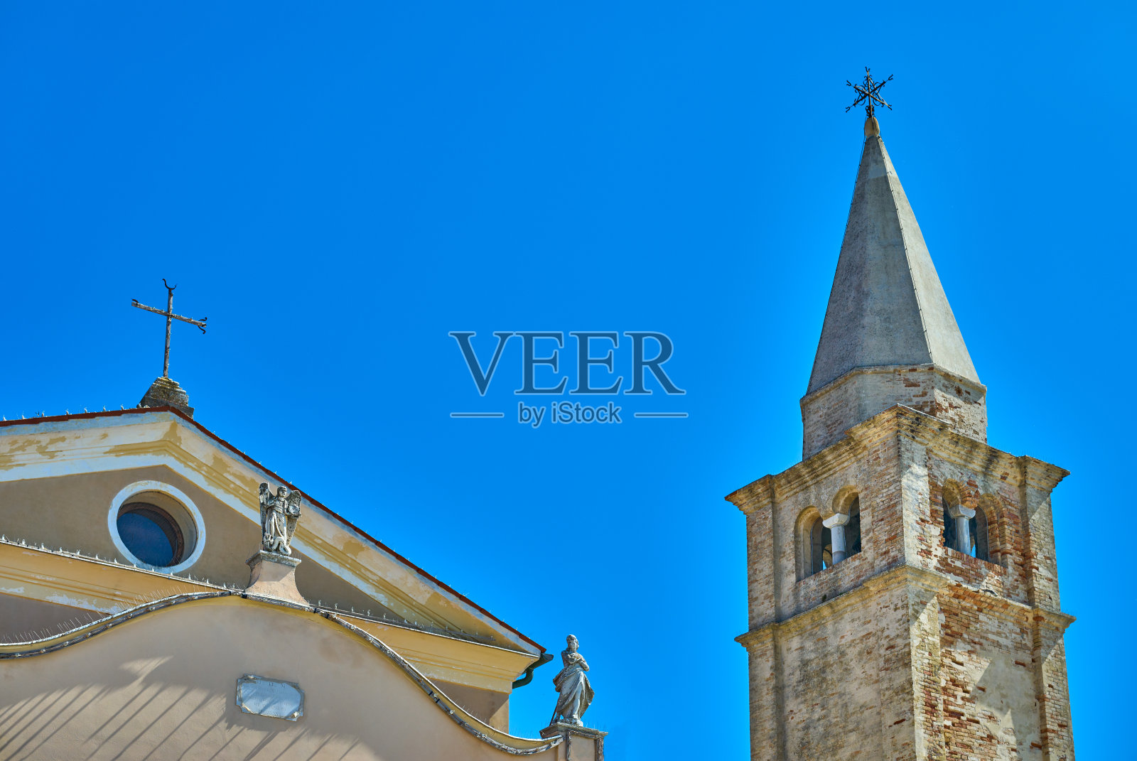 卡奥尔和典型的彩色建筑照片摄影图片