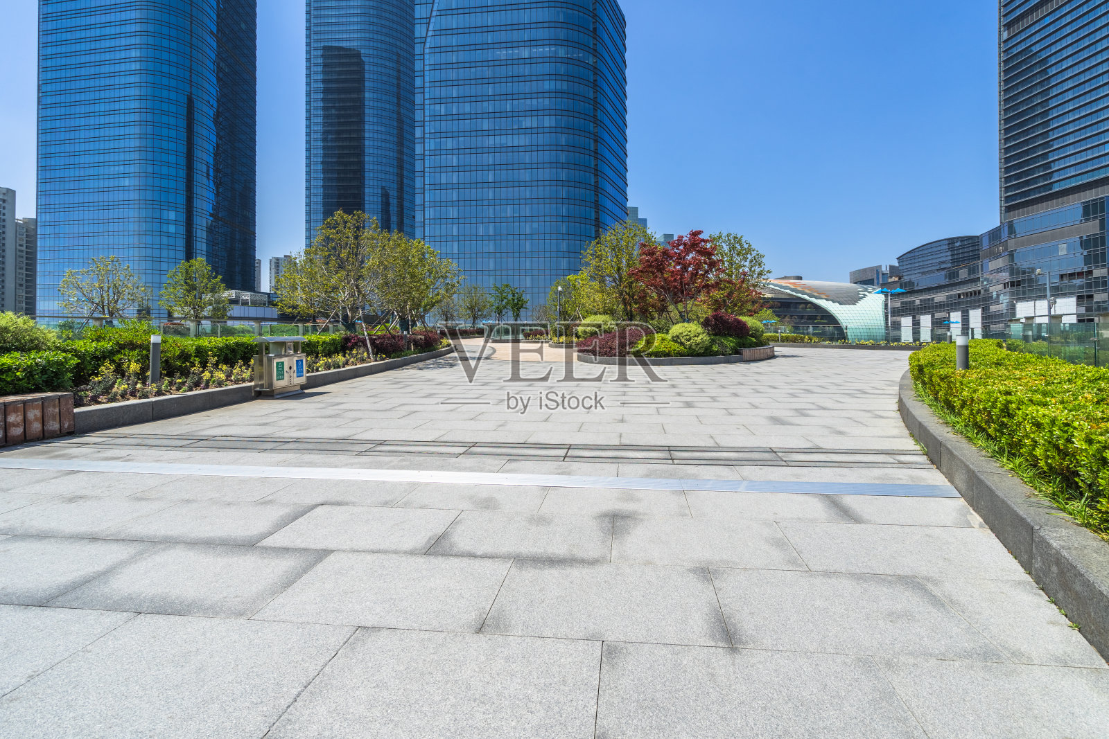 中国苏州购物中心的走廊。照片摄影图片