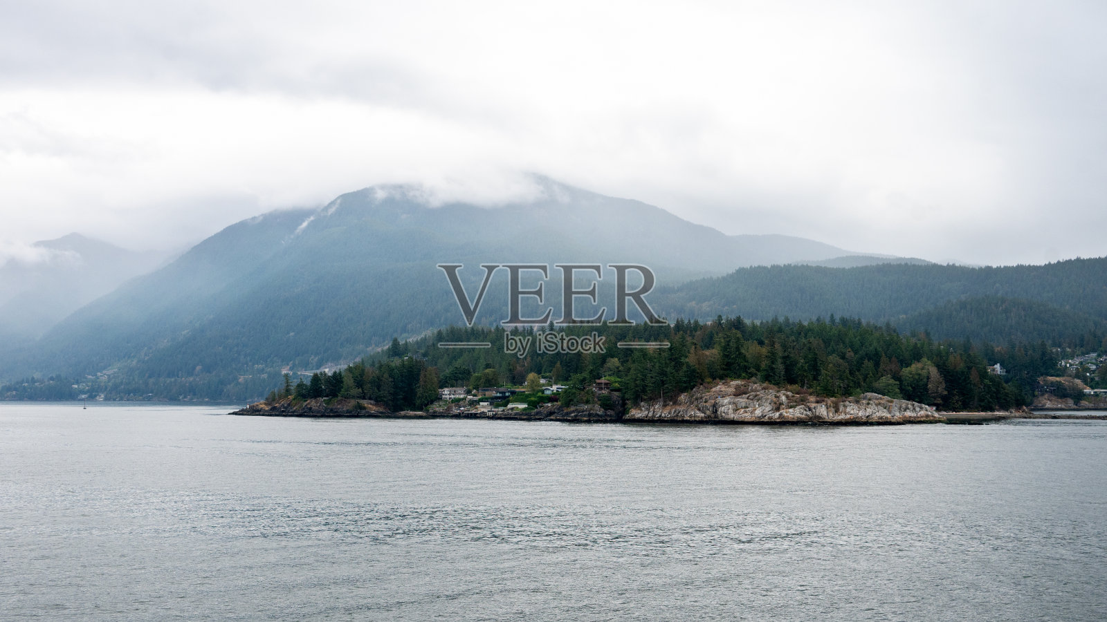 马蹄湾海岸线照片摄影图片