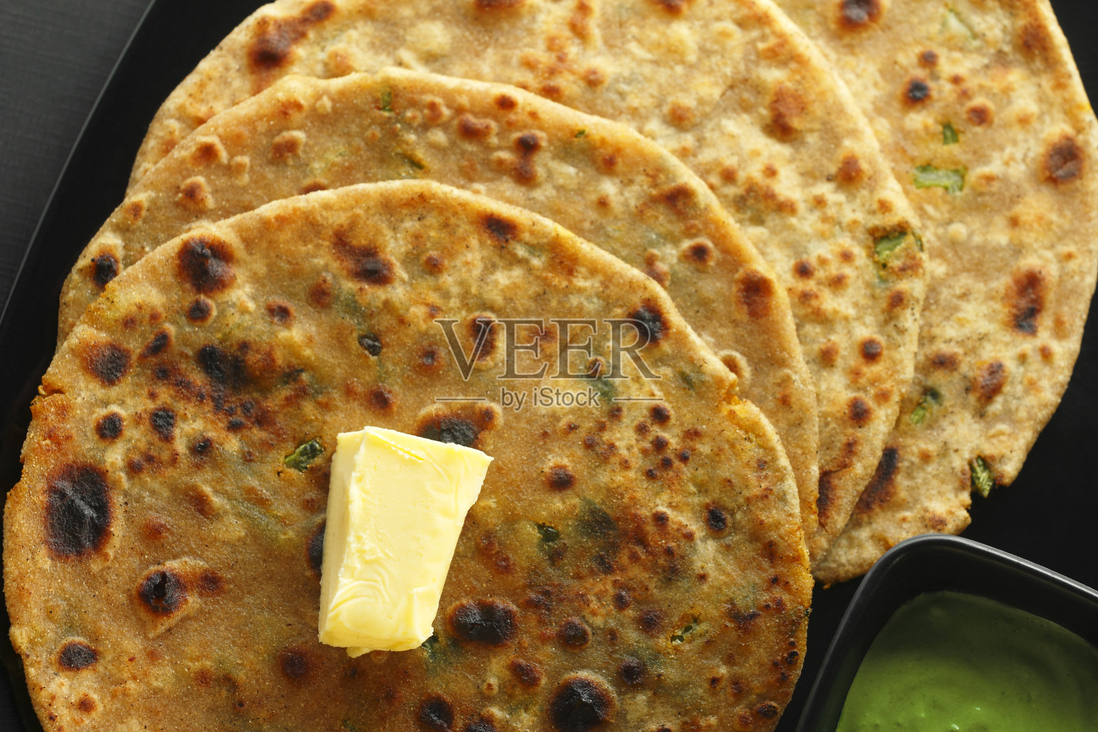 Mooli或Radish Paratha照片摄影图片