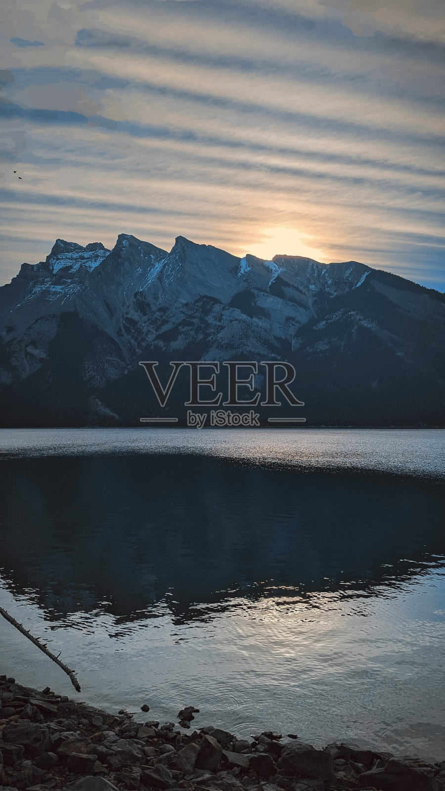 山与湖照片摄影图片