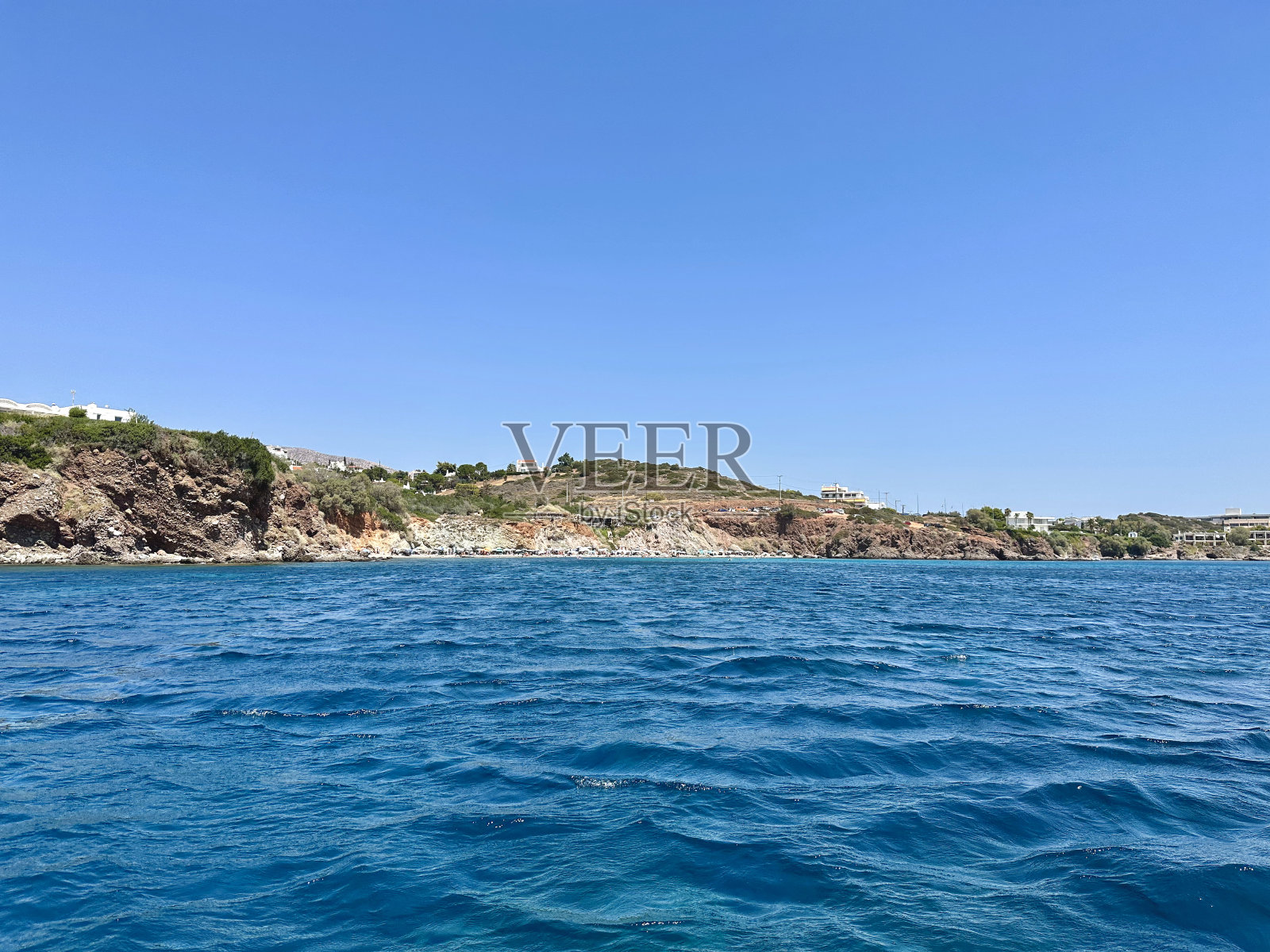 爱琴海湛蓝清澈，有岛屿照片摄影图片