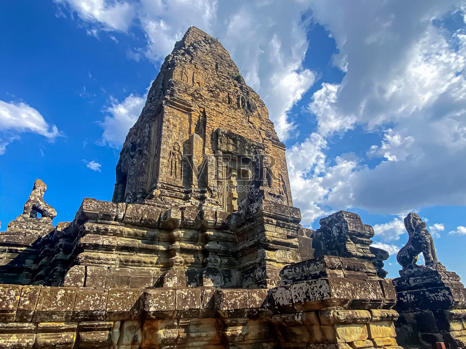 Pre-Rup，一座供奉湿婆神的寺庙山，一座高棉文明的寺庙，位于柬埔寨吴哥的领土上照片摄影图片
