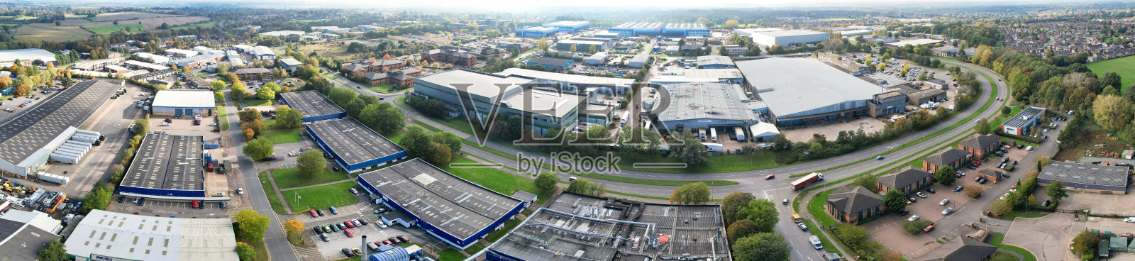 英国北安普顿市工业区的超广角航拍全景照片摄影图片