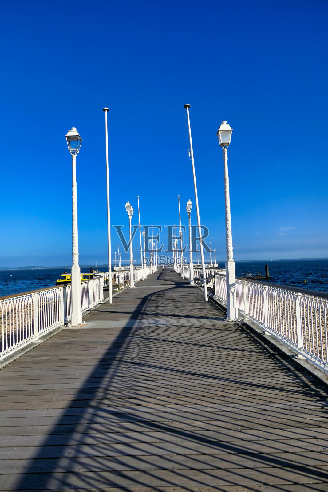 梯也尔码头照片摄影图片