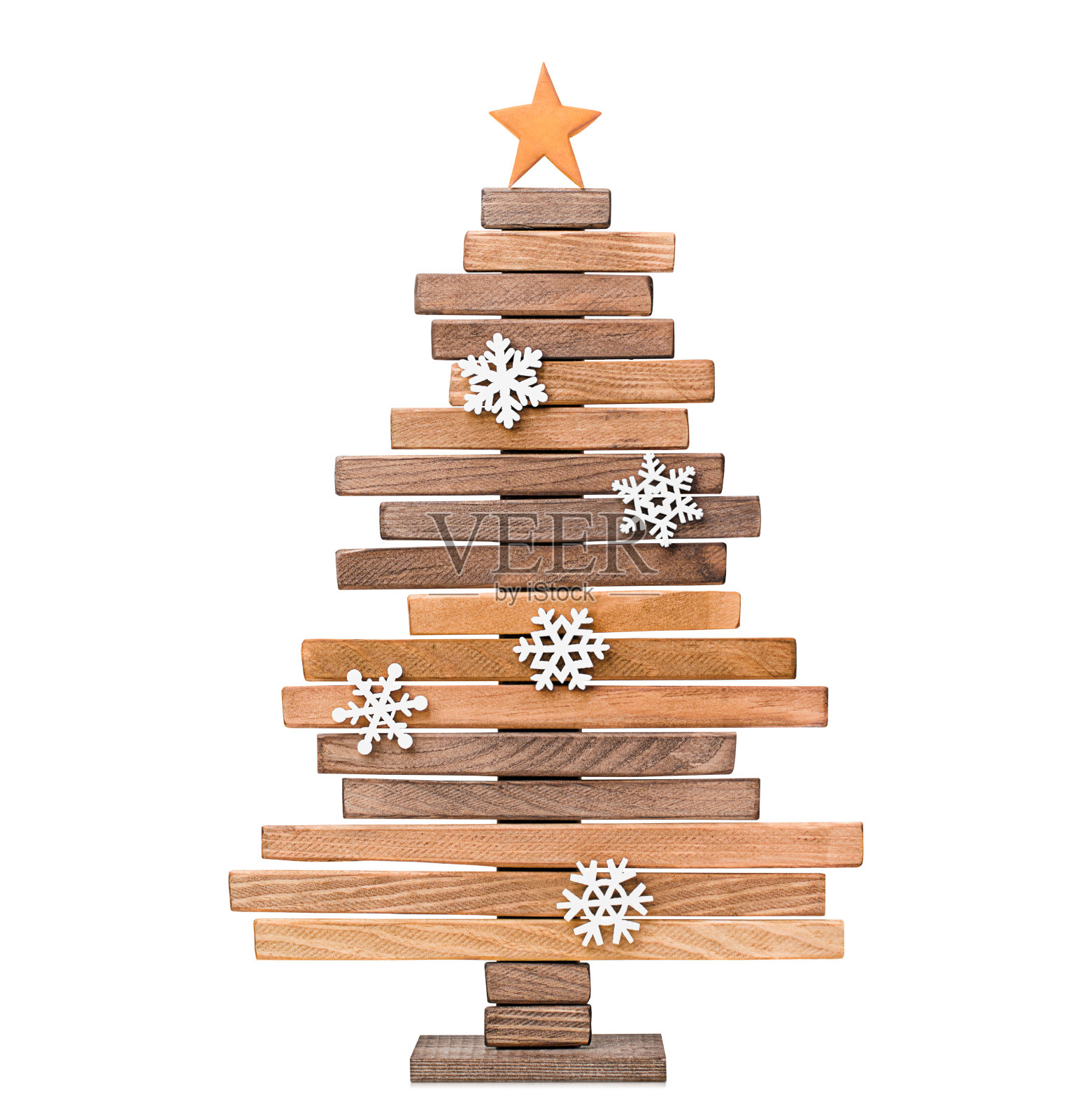 一棵用木块做成的圣诞树照片摄影图片