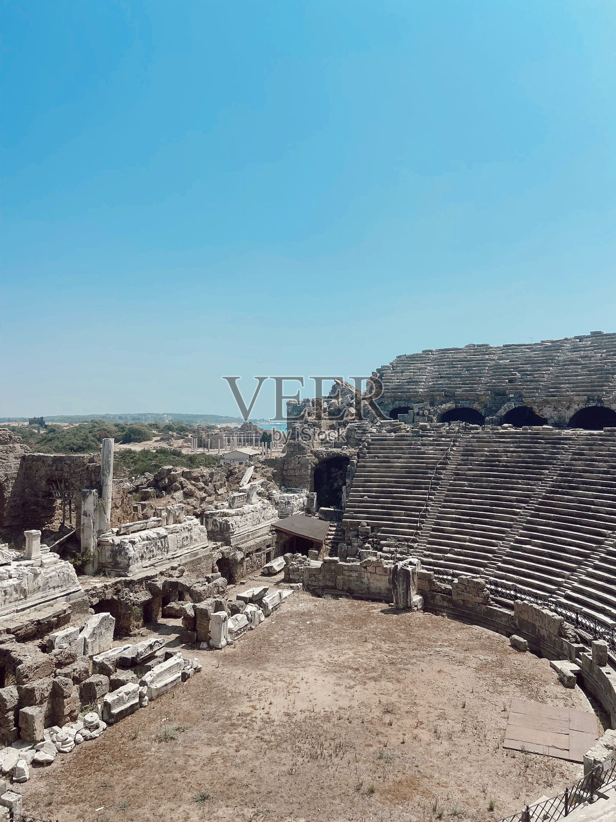 安塔利亚塞德的古希腊城市圆形剧场遗址。照片摄影图片