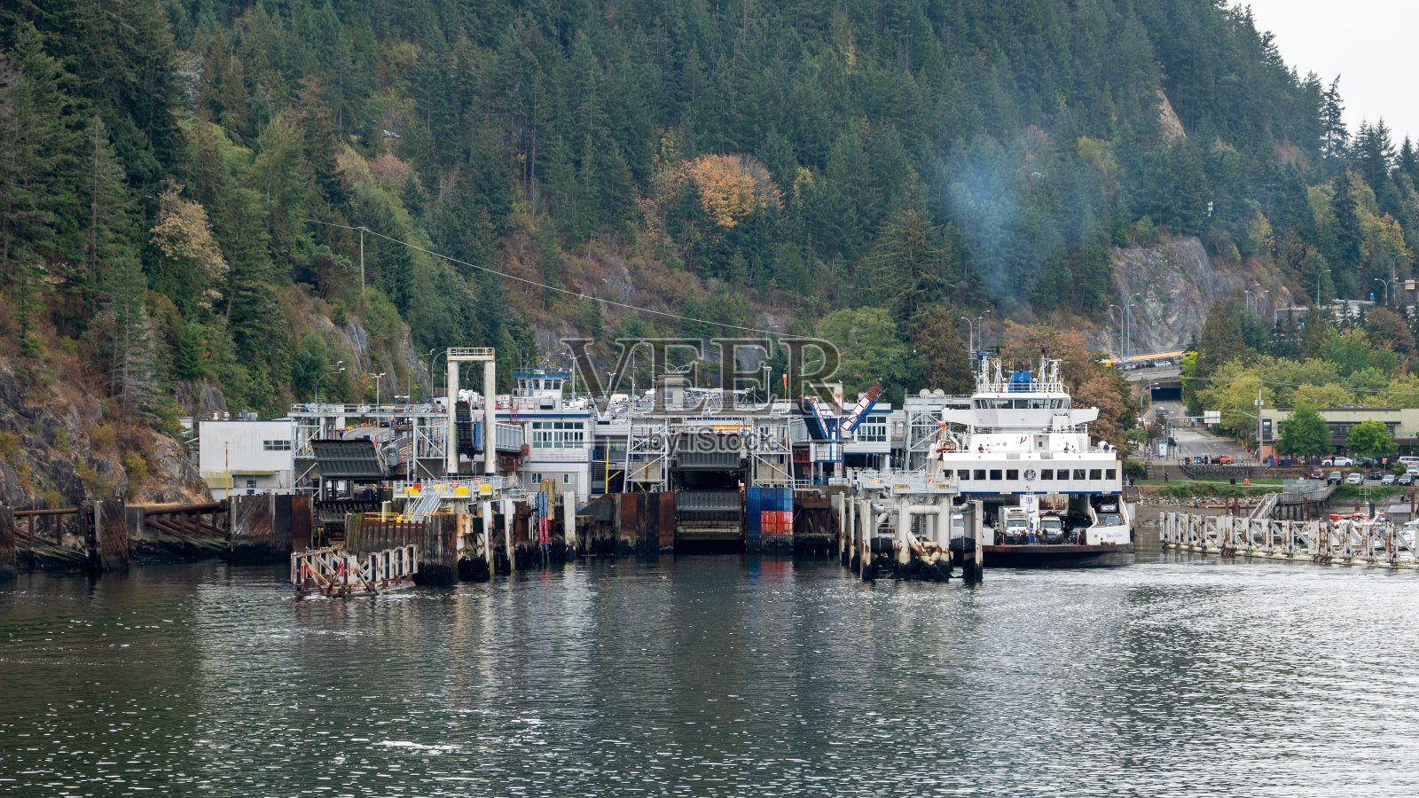 马蹄湾渡轮码头照片摄影图片