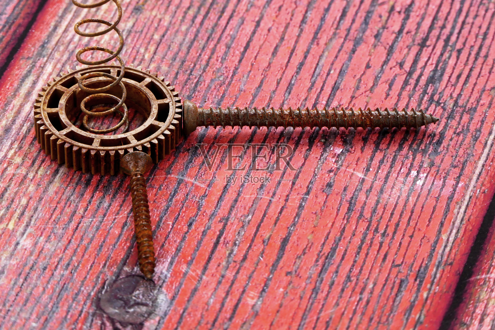 木制背景上生锈的旧修理工具照片摄影图片