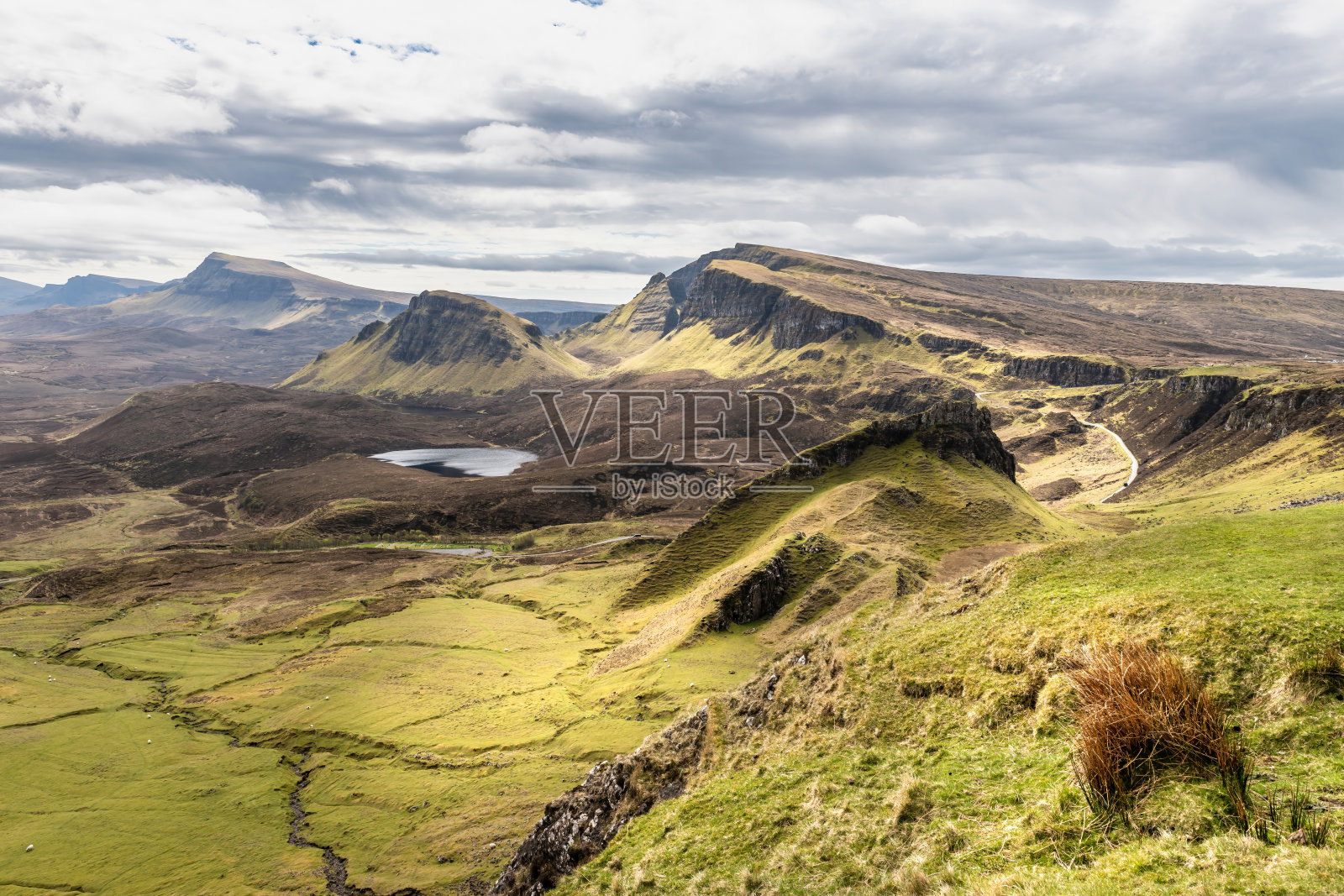 苏格兰，斯凯岛，奎莱恩美丽的全景照片摄影图片