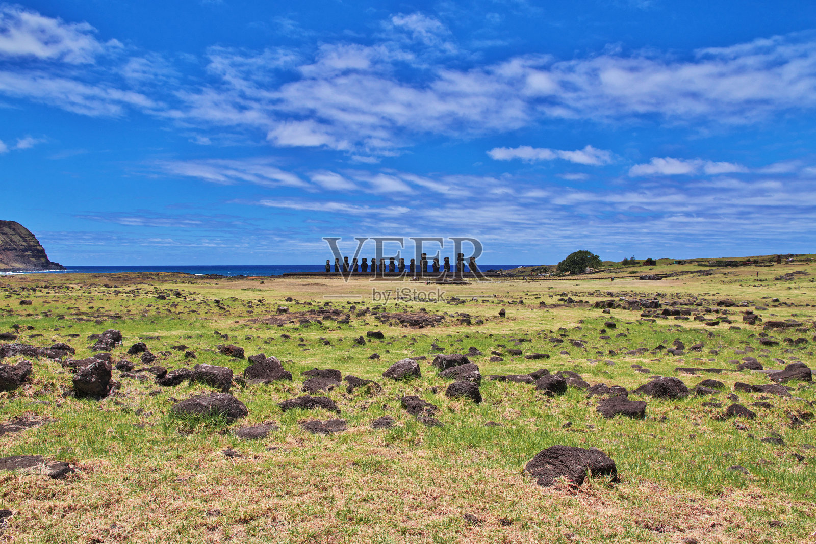 拉帕努伊岛。智利复活节岛上的摩埃石像照片摄影图片
