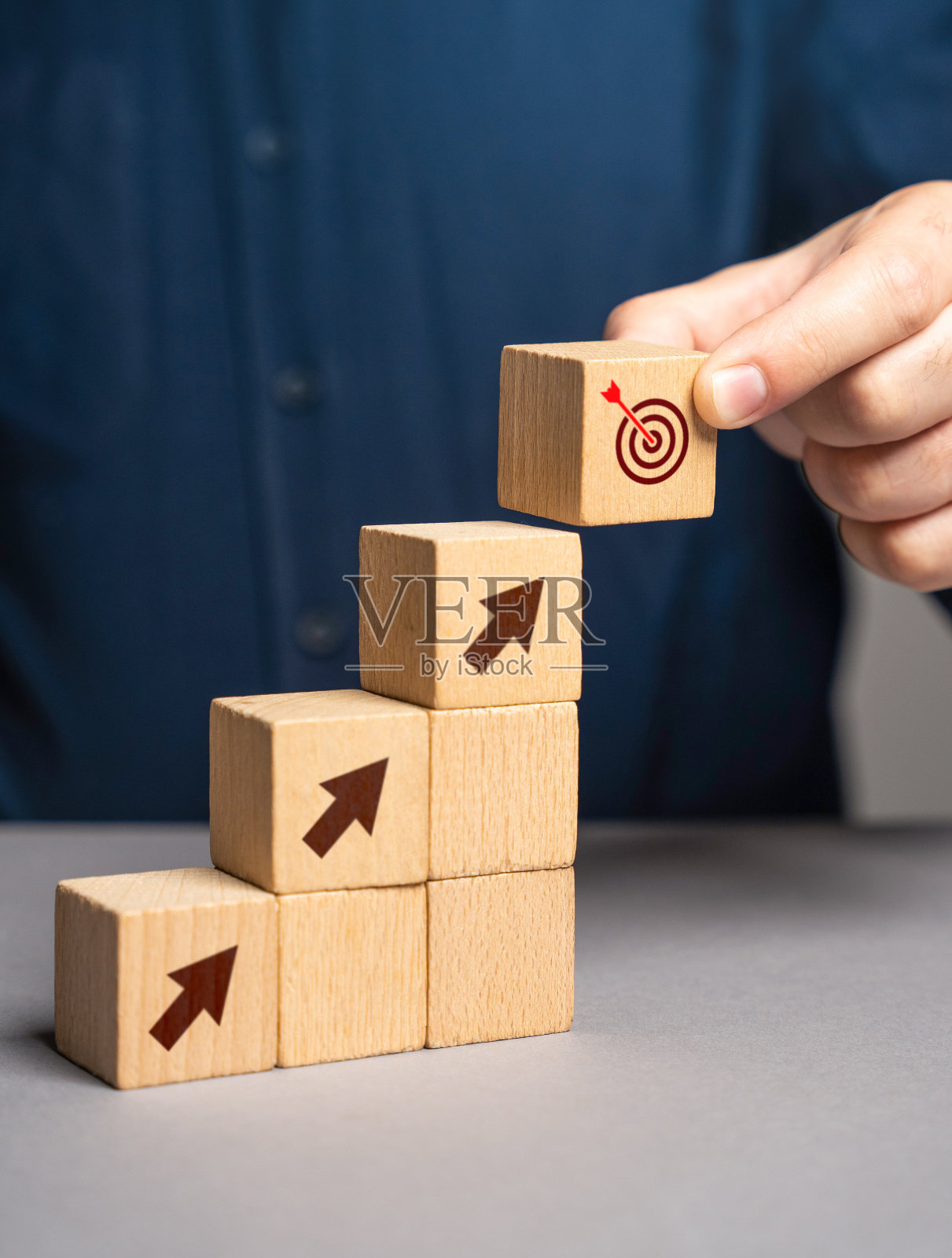 朝着目标前进。照片摄影图片