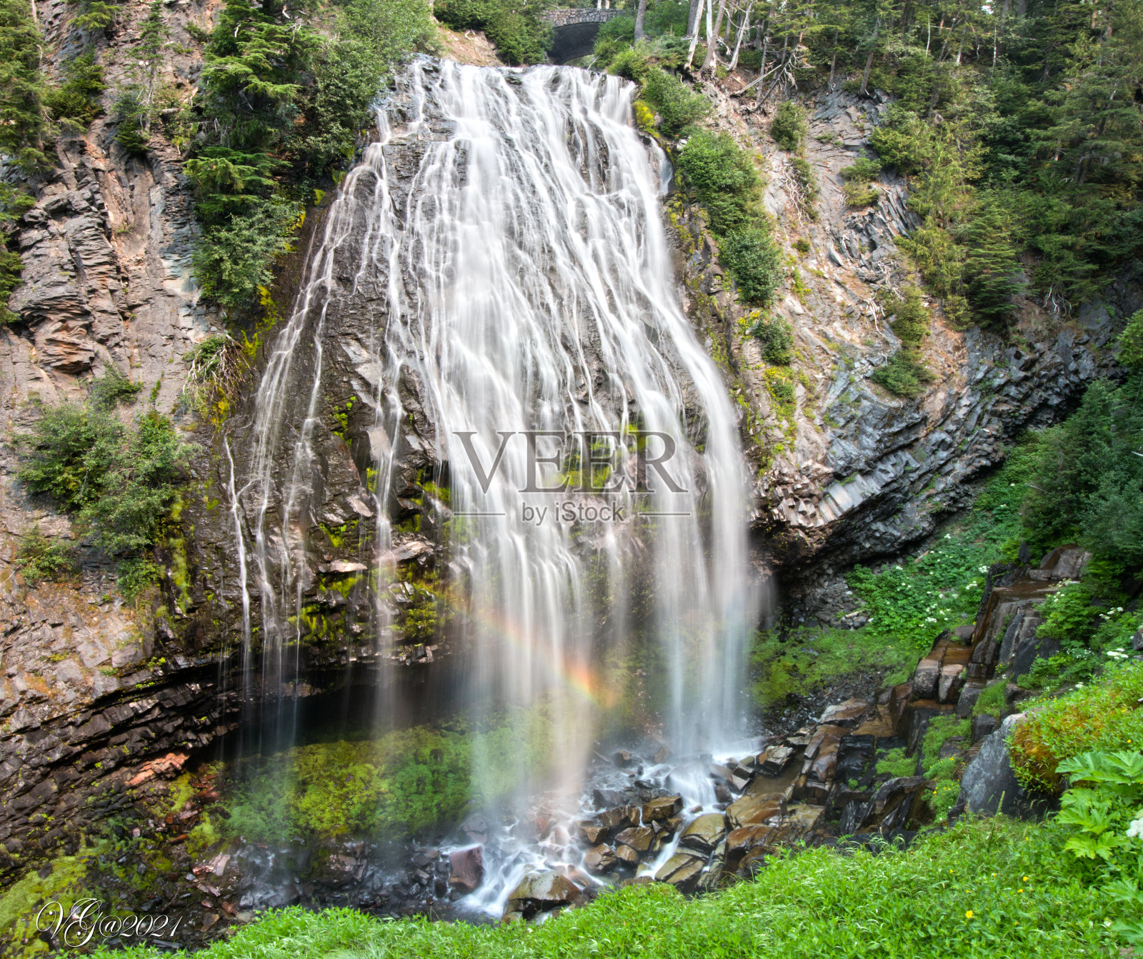 内拉瀑布照片摄影图片