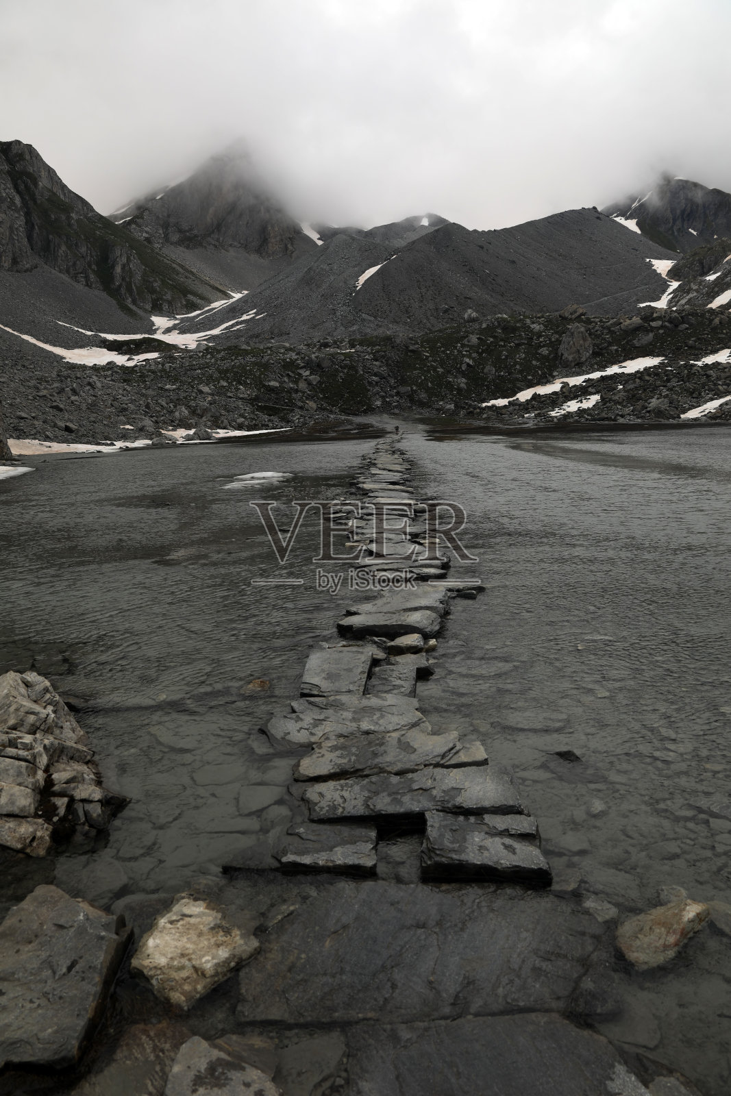 萨瓦的Lac des vaches照片摄影图片