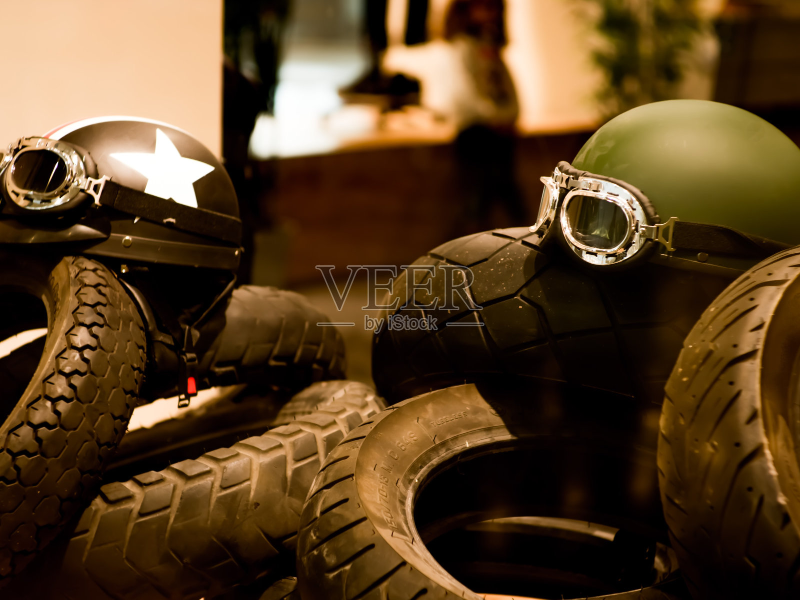 复古摩托车头盔照片摄影图片